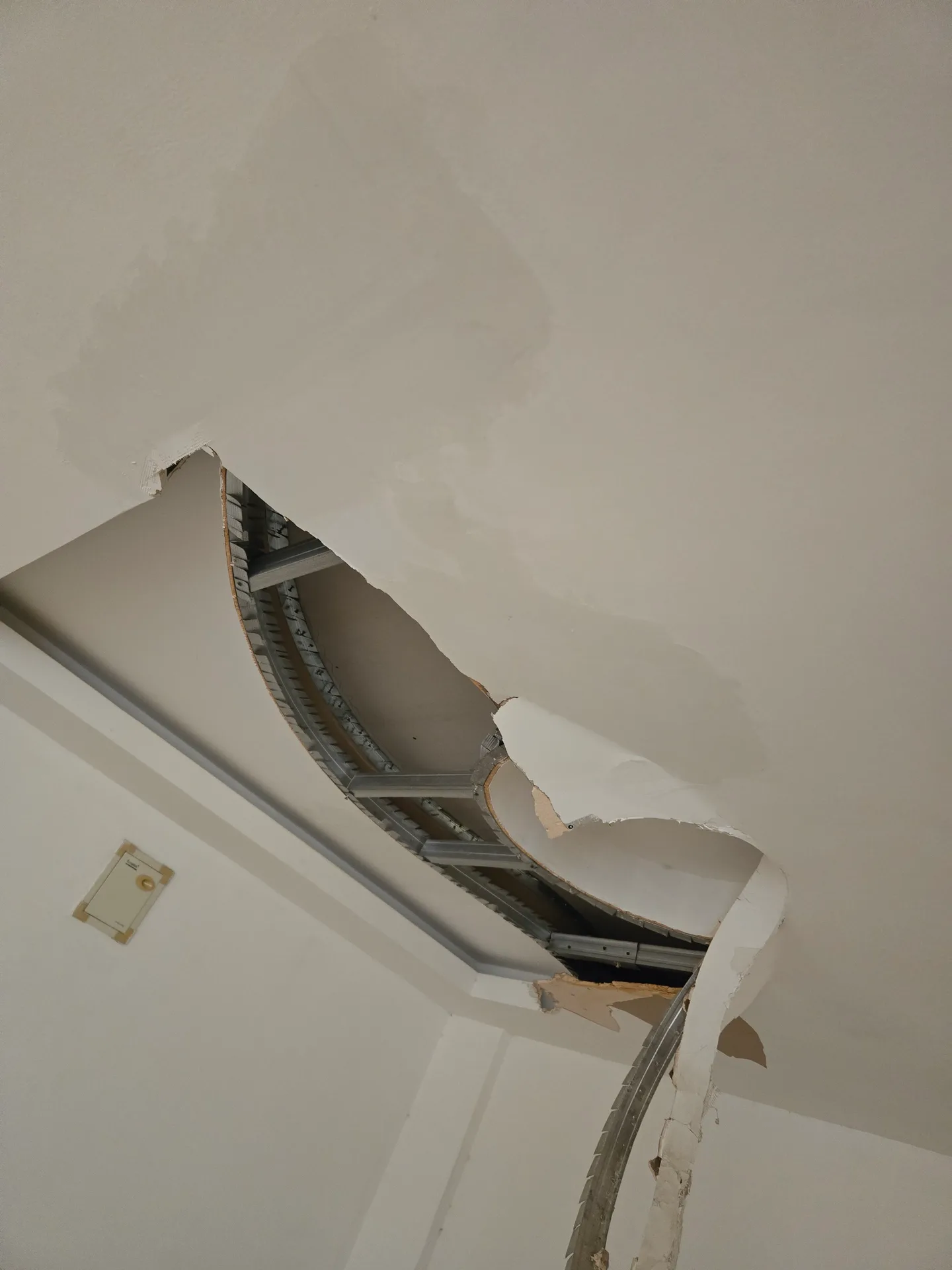 85 Project Abdi Hotel Renovations — view 1